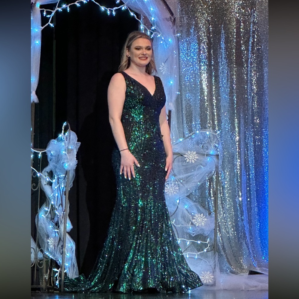 Only Worn Once Size 8, But Altered Slightly - image 2